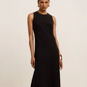 Vestido Evasê Longo em Bengaline com Franzidos e Pences